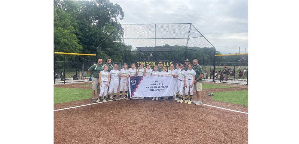 Middletown LL - D19 Little League Softball Champs!