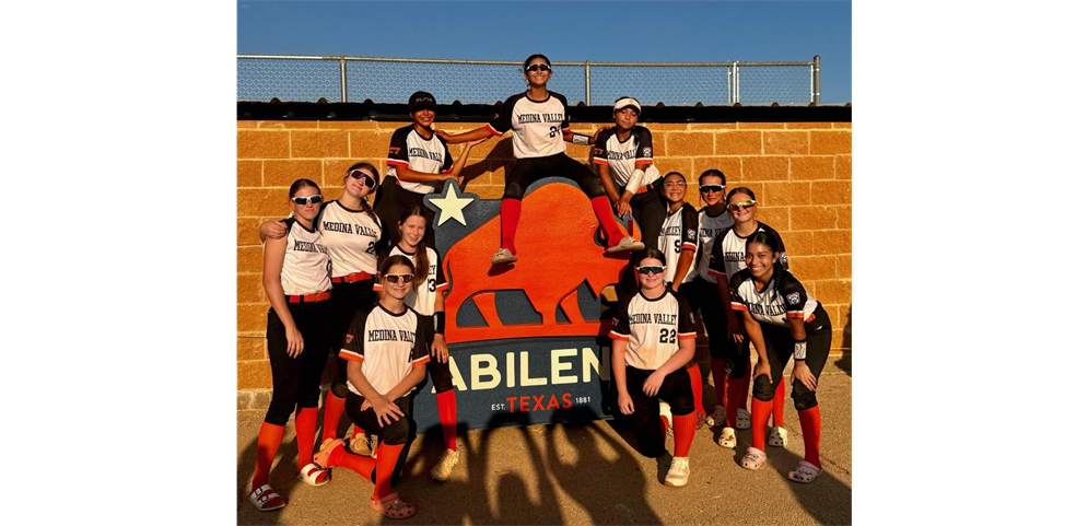 MEDINA VALLEY JUNIOR SOFTBALL STATE RUNNER UPS 2024