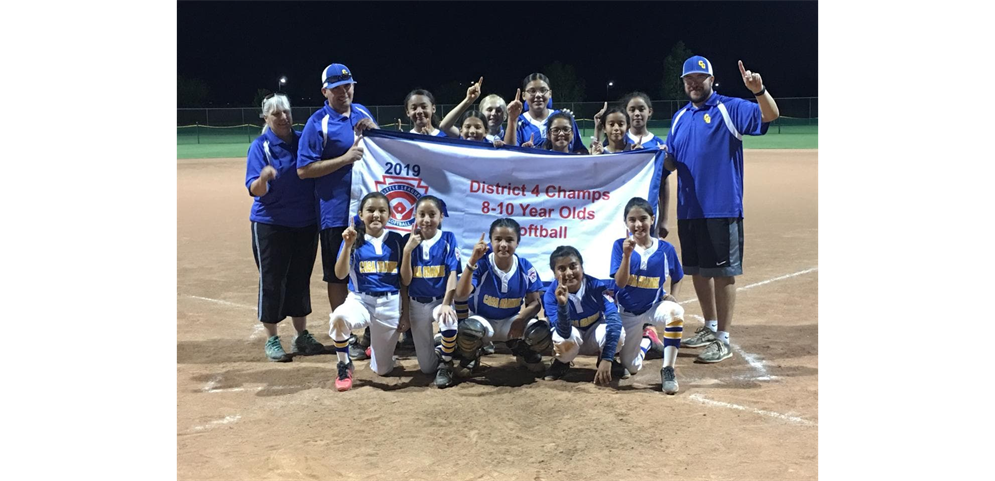 Casa Grande - 2019 8/9/10 Softball District Champions