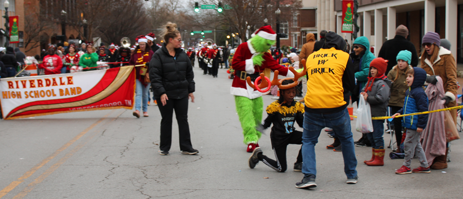 Visit Facebook To See The Christmas Parade!