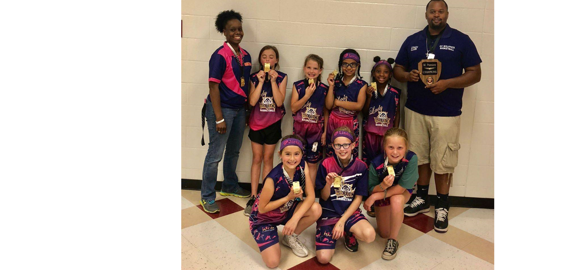 Pink ladies won their league 1st place